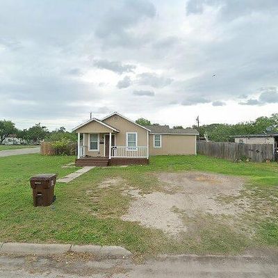 232 W Nettie Ave, Kingsville, TX 78363