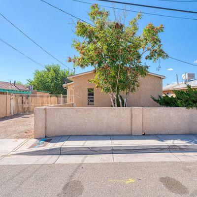 2320 Dora Ave Nw, Albuquerque, NM 87104