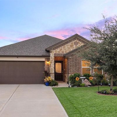 2320 W Winding Pines Dr, Tomball, TX 77375