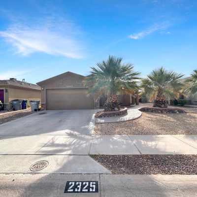 2325 Honey Comb Pl, El Paso, TX 79938