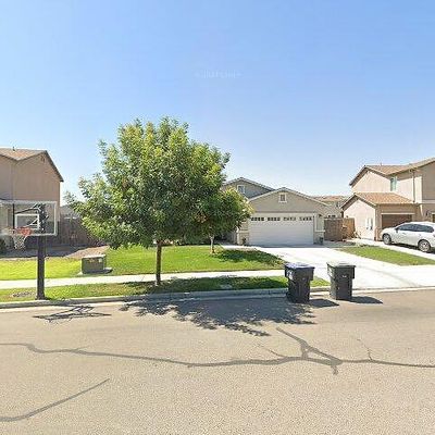 2327 W Flagstaff Ct, Visalia, CA 93291