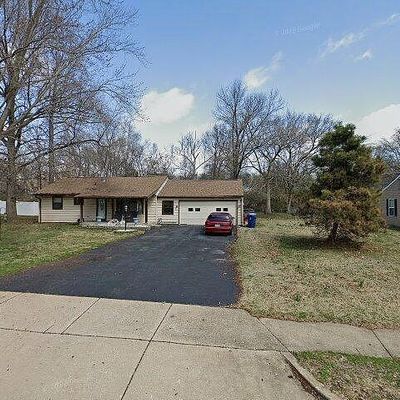 233 Hillsdale Dr, Ballwin, MO 63011