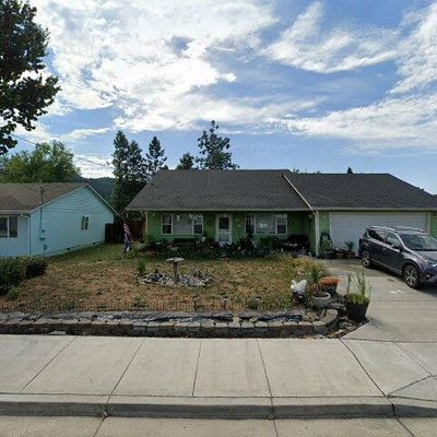 234 Valentine Ave, Sutherlin, OR 97479