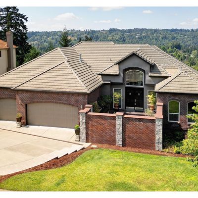 2348 Falcon Dr, West Linn, OR 97068