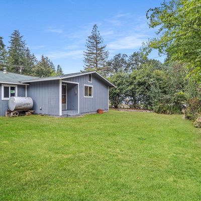 238 Major Dr, Glendale, OR 97442