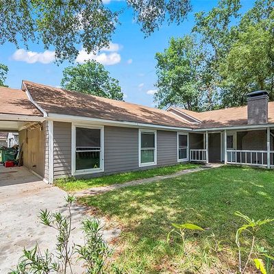 238 Point Clear Dr, Conroe, TX 77304