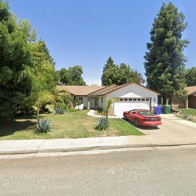 2384 Forest Ct, Porterville, CA 93257