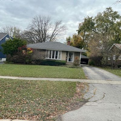 24 Arthur Ave, Clarendon Hills, IL 60514