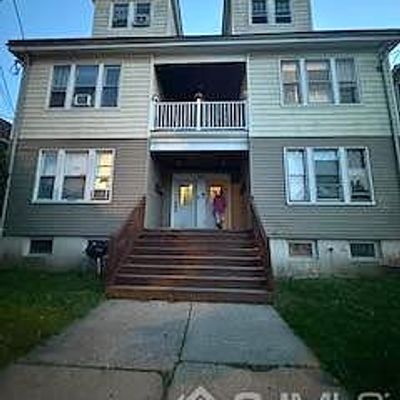 24 Hale St, New Brunswick, NJ 08901