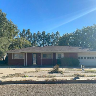 2405 N 3 Rd St, Tahoka, TX 79373