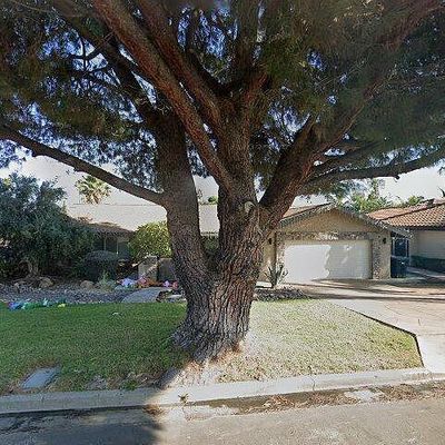 2411 Northmoor Dr, Corona, CA 92882