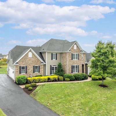 2413 Pendower Ln, Keswick, VA 22947