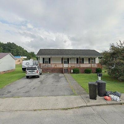 2419 Charles St, Richlands, VA 24641