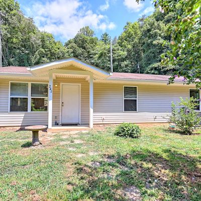 242 Old Chechero Rd, Clayton, GA 30525