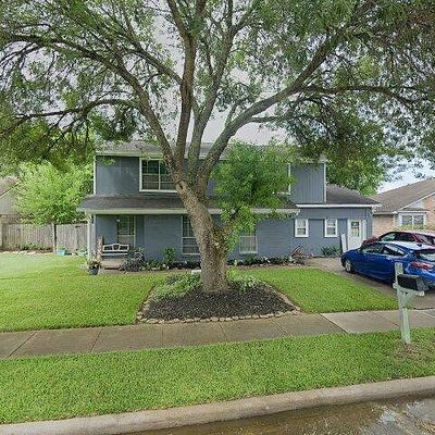 2424 Parkview Dr, Pearland, TX 77581