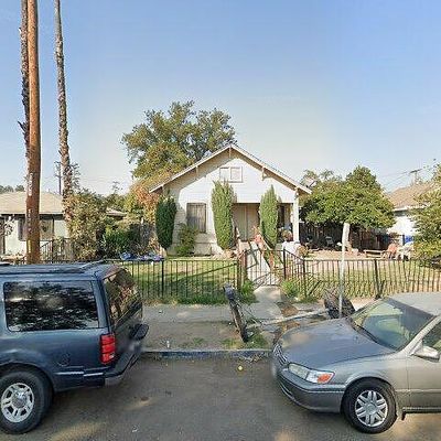 2427 E Tyler Ave, Fresno, CA 93701