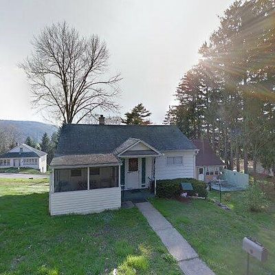 243 Maple St, Shavertown, PA 18708