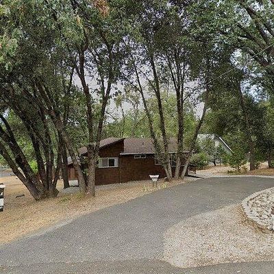 21840 Feather River Dr, Sonora, CA 95370