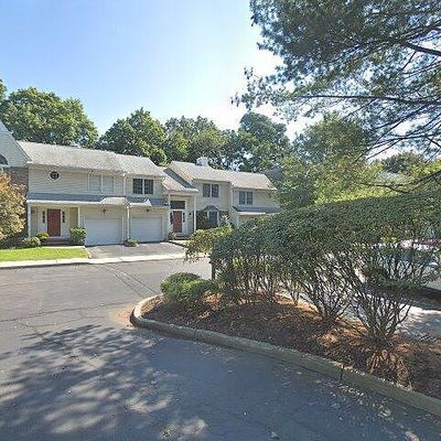 22 Carriage Ln, Ridgewood, NJ 07450