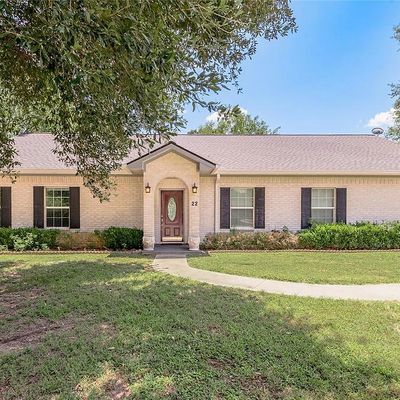 22 Greenway Dr, Trinity, TX 75862