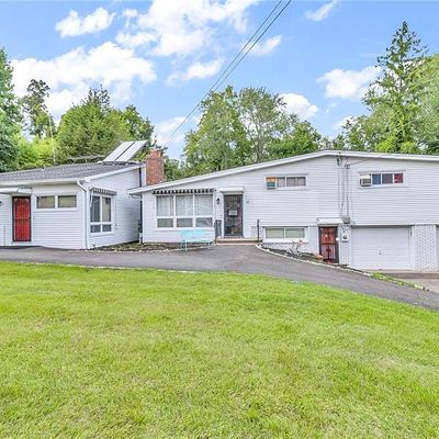 22 N Pleasant Rise, Brookfield, CT 06804