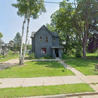 220 S Chestnut St, Ellsworth, WI 54011