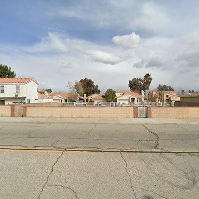 2203 Scott Ave, Palmdale, CA 93550