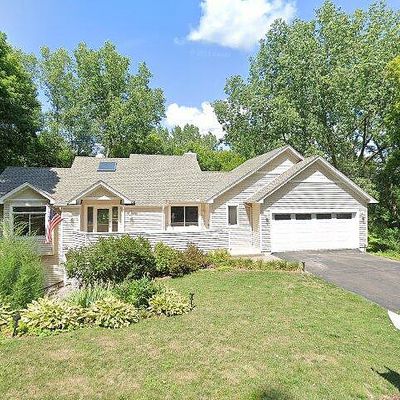 22040 Stratford Pl, Excelsior, MN 55331