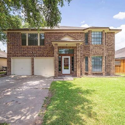 2206 Old Dixie Dr, Richmond, TX 77406