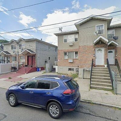 2206 Regina Ave, Far Rockaway, NY 11691