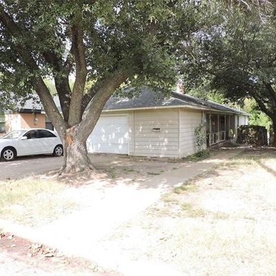 2209 N Crockett St, Sherman, TX 75092