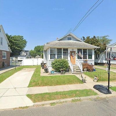 221 Sylvan Ave, Gloucester City, NJ 08030