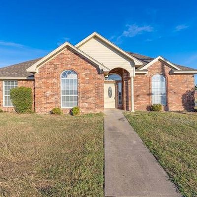 2210 Mangum St, Commerce, TX 75428