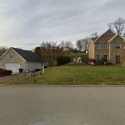 2211 Lebanon Dr, Mckeesport, PA 15135