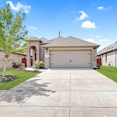 2211 Rothbury Dr, Forney, TX 75126