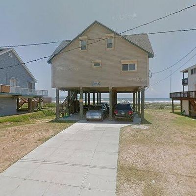 22126 Kennedy Dr, Galveston, TX 77554