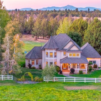 22122 Neff Rd, Bend, OR 97701