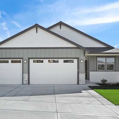 2214 E Badger Way, Lacenter, WA 98629