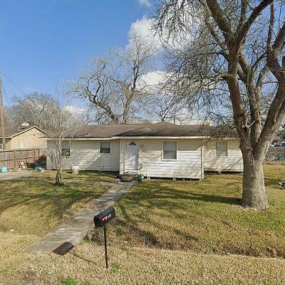 2217 Avenue F, Dickinson, TX 77539