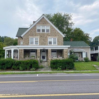 222 S Front St, Lemoyne, PA 17043