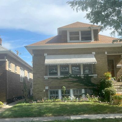 2221 Home Ave, Berwyn, IL 60402