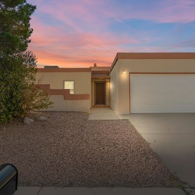 2222 Uranus Ave, Las Cruces, NM 88012