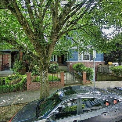 2226 Sw Main St, Portland, OR 97205