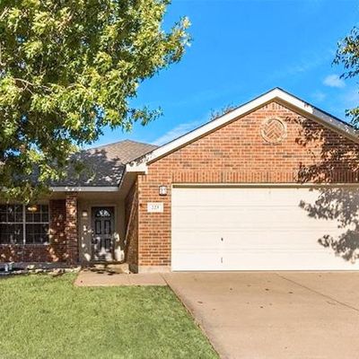 223 Gayleh Ln, Waxahachie, TX 75165