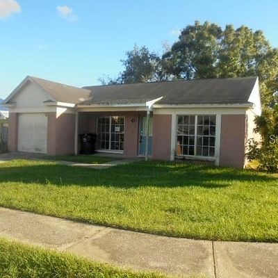 223 Regal Park Dr, Valrico, FL 33594