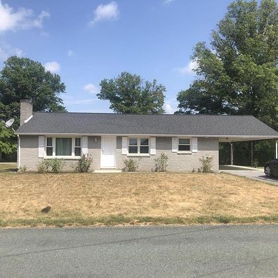 223 Wilkson Ln, Fayetteville, PA 17222