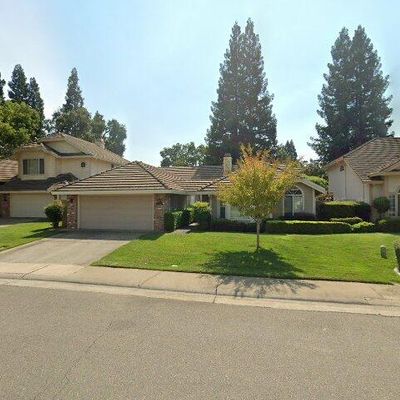 2233 Grizzly Hill Ct, Gold River, CA 95670