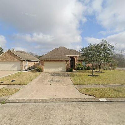 2237 Jernigan Frd, Dickinson, TX 77539