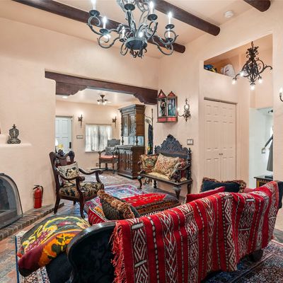 224 Artist Rd #1, Santa Fe, NM 87501