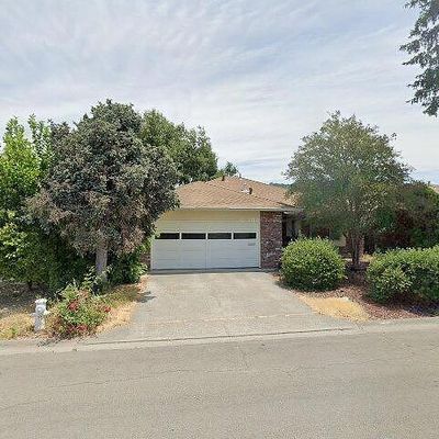 224 Orangewood Dr, Healdsburg, CA 95448